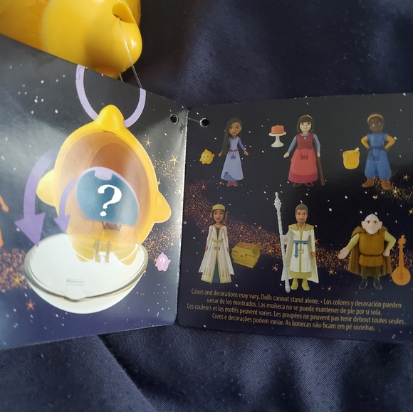 : 10 sealed Disney’s Wish Star Reveals Mini Doll Surprise, Keychain Compact - Picture 5 of 12